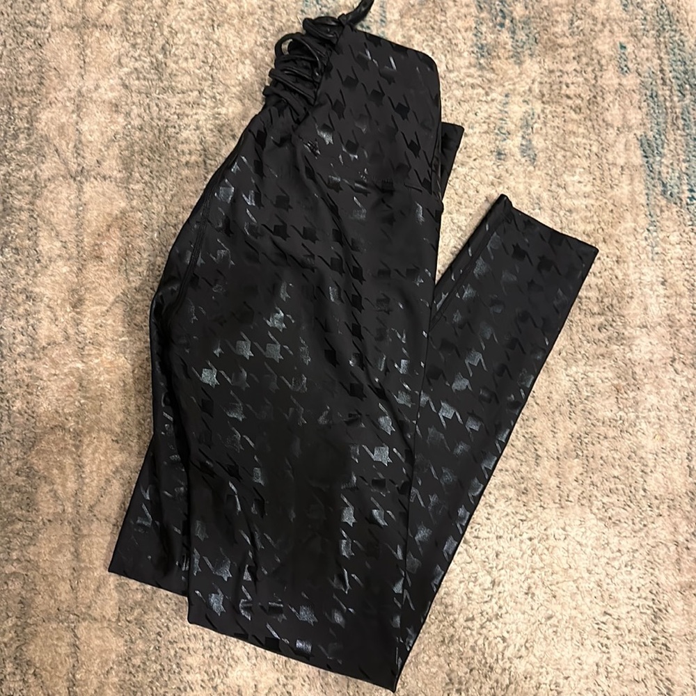 NWOT** Year of Ours Disco Naomi Legging